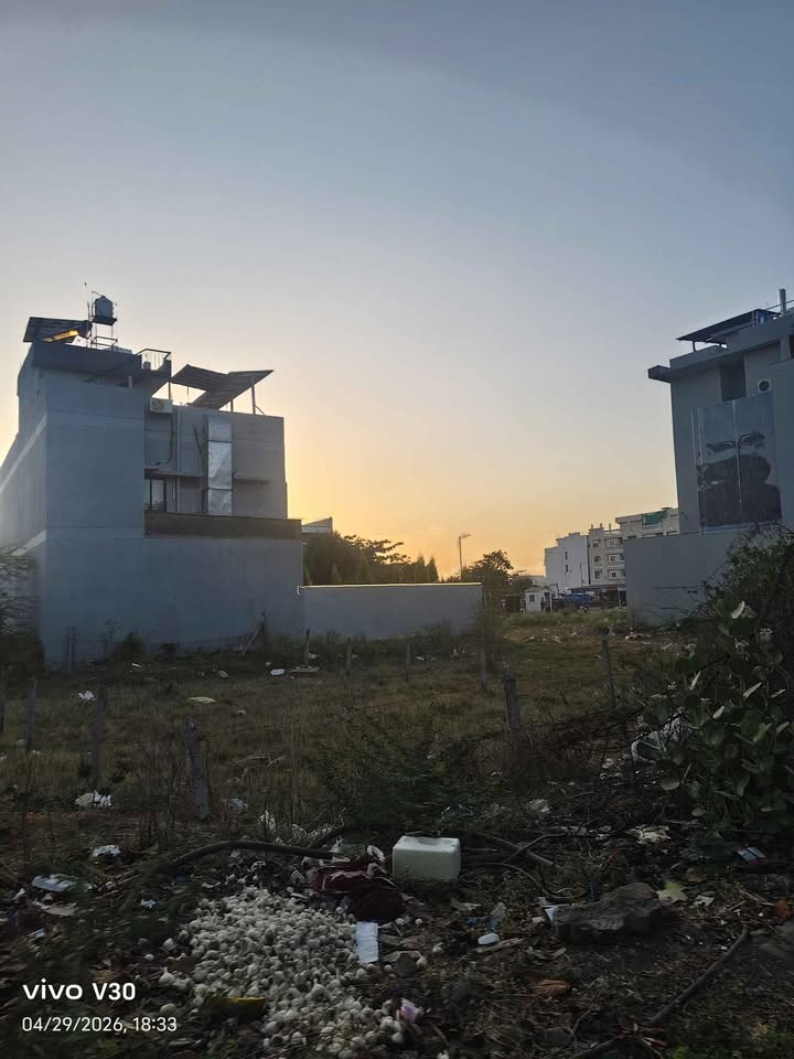 Residential Plot for Sale in Omaxe City-1, A.B. Bypass Road Indore near Omaxe City 1, Indore