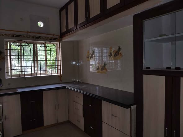 2 BHK Semi-Furnished House for Rent in Bhopal | Hoshangabad Road near Sneh Nagar, Bhopal