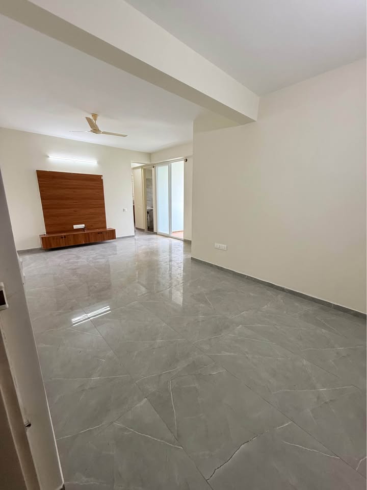 2BHK Semi Furnished Flat for Rent in BTM 1st Stage, Dollars Scheme Layout, Bangalore near Bengaluru 560082, Bangalore