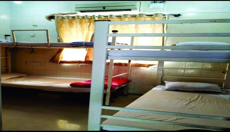 PG Hostels near S Colony, Mumbai